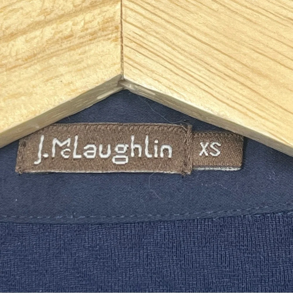 J.McLaughlin navy textured long sleeve button front fitted shirt, XS. - Picture 5 of 7